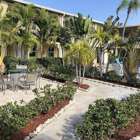 The Costal Hotel Clearwater Exterior photo