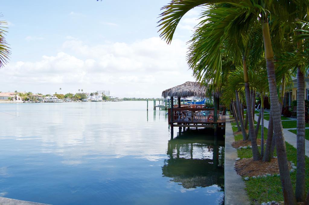 The Costal Hotel Clearwater Exterior photo