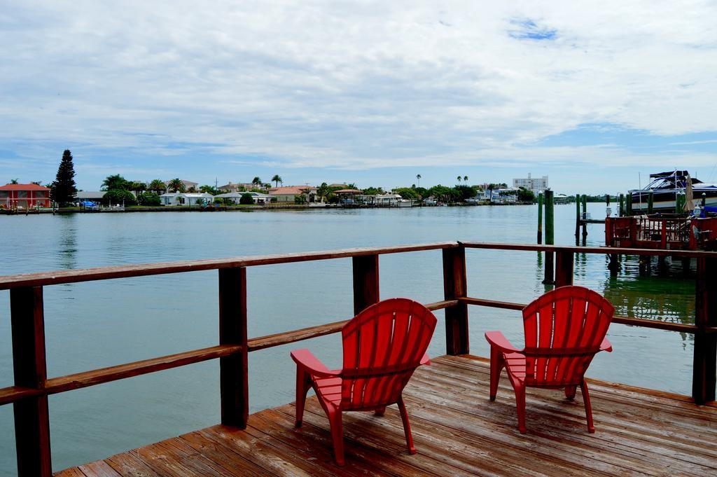 The Costal Hotel Clearwater Exterior photo